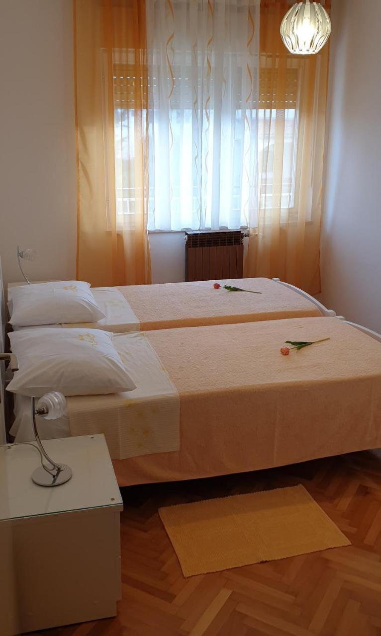 Lovely Apartment In Помер Екстериор снимка