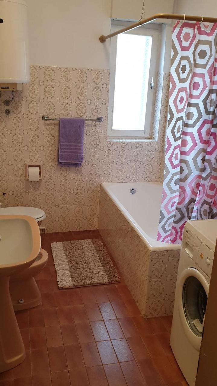 Lovely Apartment In Помер Екстериор снимка