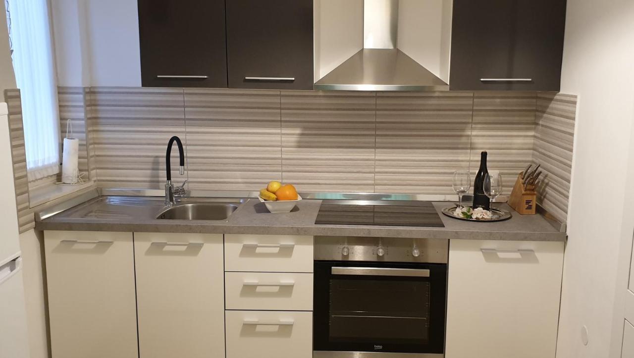 Lovely Apartment In Помер Екстериор снимка
